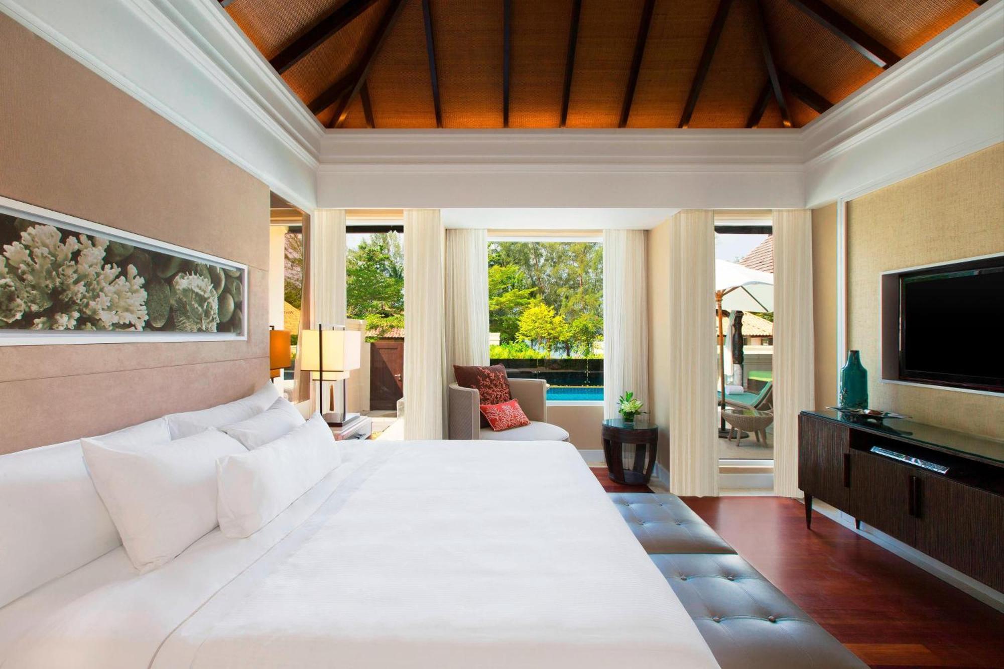 One-Bedroom King Villa Private Pool Beachfront,1558798762:JPEG